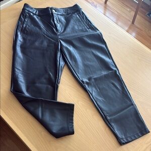 Sleek Black Straight Leg Pants with High-Waisted Design